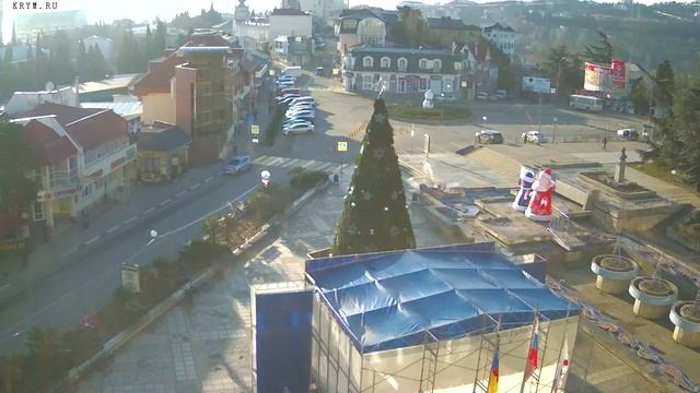 Вебкамера "Площадь Советская". Запись 08.01.2018 10:00:04 смотреть онлайн