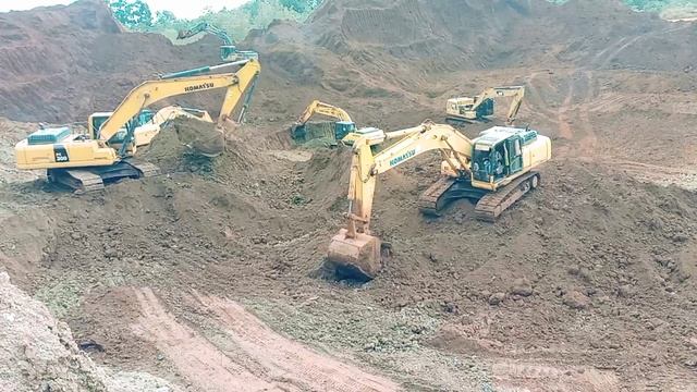 Beko BESAR KOMATSU PC300 vs CATERPILLAR 320c keruk BIJIH NIKEL смотреть онлайн