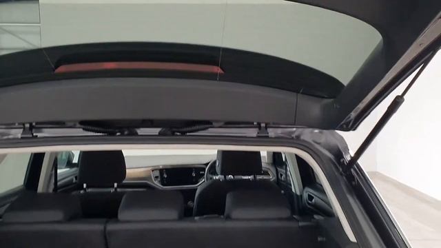 191D25661 - 2019 Volkswagen T-Roc DESIGN 1.6TDI, Apple CarPlay, Android Aut... смотреть онлайн