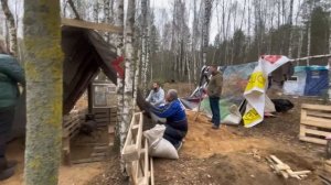 ДОМ в ЛЕСУ за ОДИН ДЕНЬ! РЕАКЦИЯ Лены УДИВИЛА даже МУСОРЩИКА | 2 часть