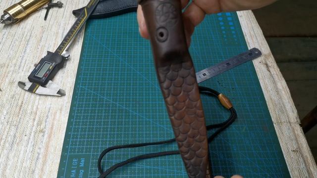 Черныш и финка.