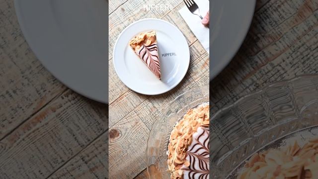 Esterhazytorte - Kipferl London смотреть онлайн