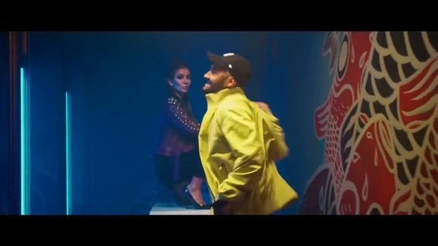 Мот-Побег Из Шоубиза смотреть онлайн