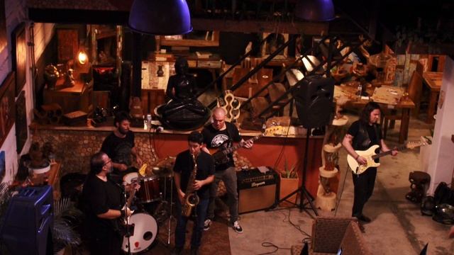 The Big Bones - Cadillac Assembly Line - Live in Medellin 2019 смотреть онлайн