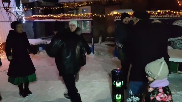 С новым годом //💃💃💃// смотреть онлайн