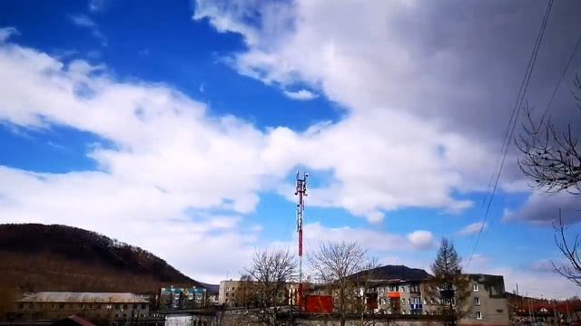 Таймлапс. Вид на облака с балкона, один час и сорок минут за 50 секунд... смотреть онлайн