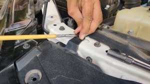 How To Remove Toyota Fortuner Front Grill | Vijay Ranwa