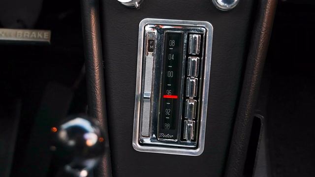 1963 Chevrolet Corvette Split Window смотреть онлайн