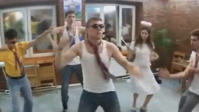 I Gotta Feeling From Russia With Love (antiglamour Version)