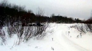 Сравнение больших мототолкачей с цельной и разрезной 600 мм гусеницами после многодневного снегопада