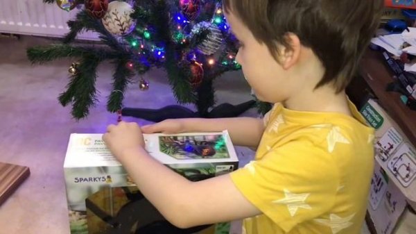 Как повеселить друзей - Паук на пульте управления