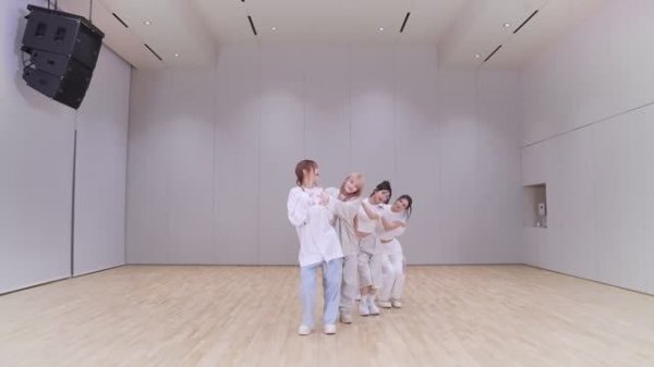 ILLIT "Tick-Tack" Dance Practice Mirrored