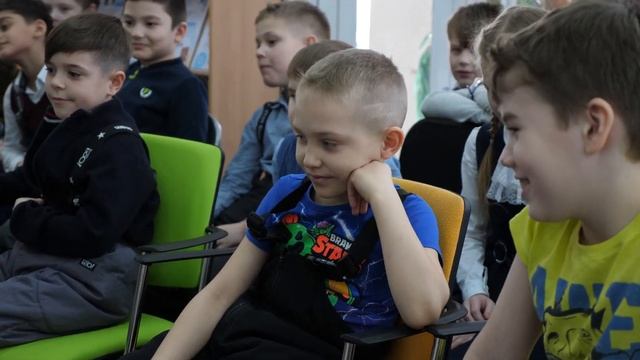 «Полицейский пёс» - встреча со специалистом кинологической службы Росгвардии по ХМАО-Югре (6+) смотреть онлайн