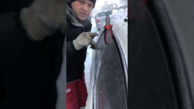 Без ключей открыть машину #новосибирск #как #открытьмашину #безкоюча #тойота #отмычка #медвежатник смотреть онлайн