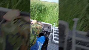 15 км по болотному торфу на вездеходе переломке с грузом 380 кг Двигатель на подушках Ураган Дикарь