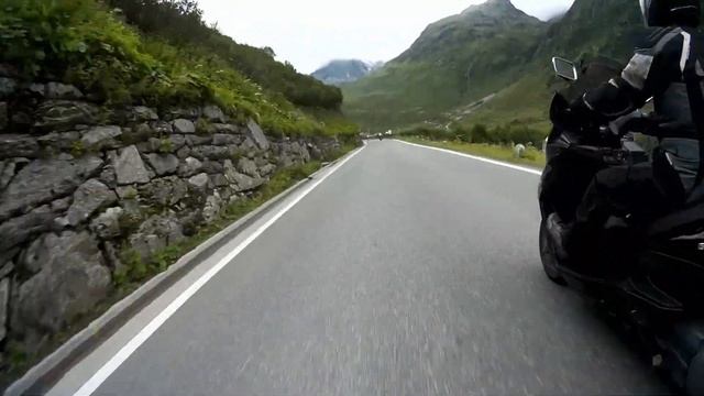 Scootertouren Tiroler Alpen 2017 zweiter Tag Silvretta hoch смотреть онлайн