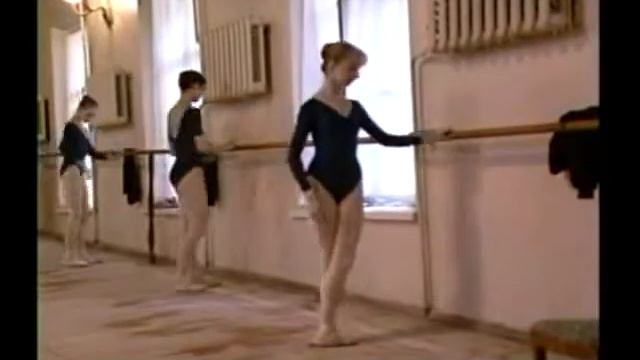 8 g ARB01 - petite batm смотреть онлайн