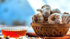 Пил чесночная вода утром. Вот что вышло через 7 дней употребления!