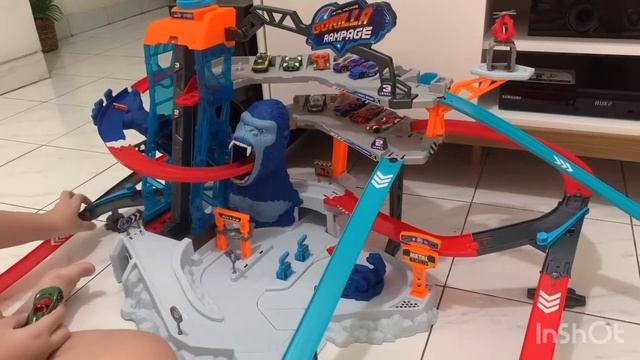Gorilla Rampage Review смотреть онлайн