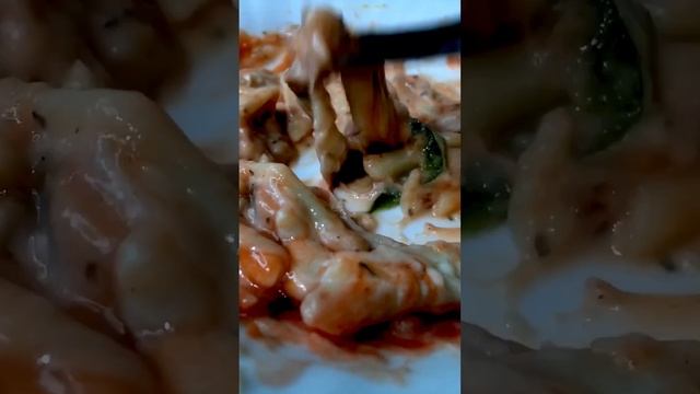 White Sauce Pasta with Ketchup 😋 #eating #asmr #white #sauce #pasta #anumsvlog #foodie #cheesy смотреть онлайн