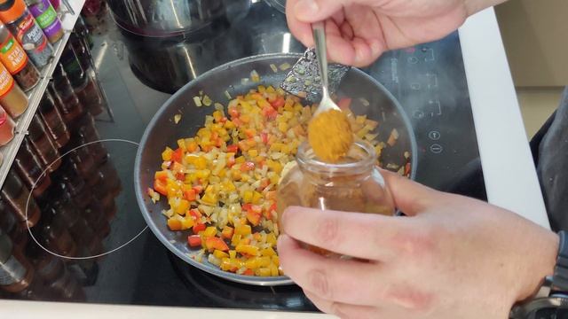 Creamy Cajun Shrimp and Sausage Pasta смотреть онлайн