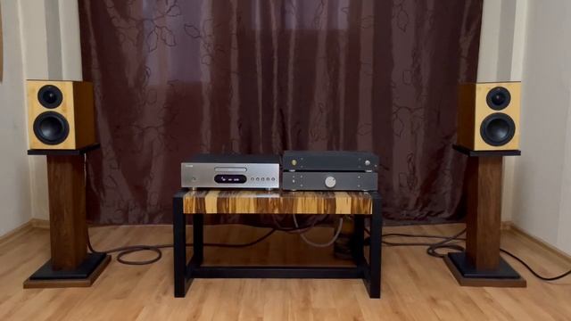 AcousticLab Toy смотреть онлайн