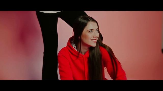 Photo Session - Salem Design Studio - The One Group (studio) смотреть онлайн