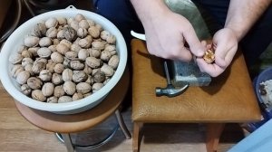 Как чистить грецкие орехи бабочкой - показываем простой и быстрый способ. Полезные грецкие орехи)!