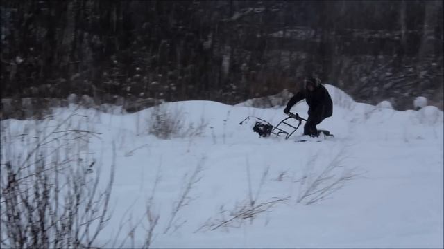 Мотобуксировщик УРАГАН ВОЛК 15 лс, 1 я оттепель, 2016 01 28 смотреть онлайн