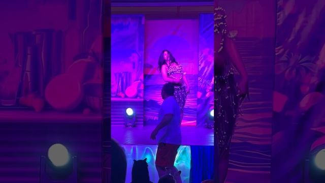 Rehana Sharm Resort 4*. Русский танцует танец живота на Новый год смотреть онлайн