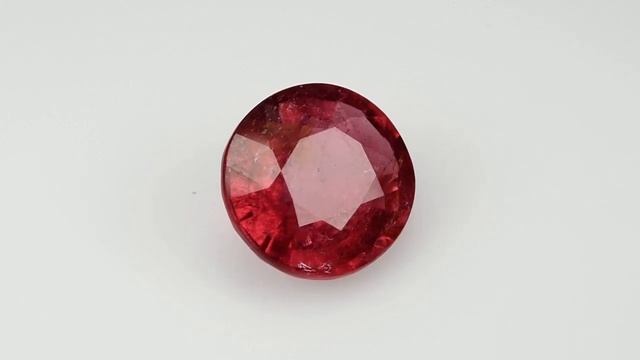 Ограненный ярко-розовый турмалин, 3+ карата, 110$ смотреть онлайн