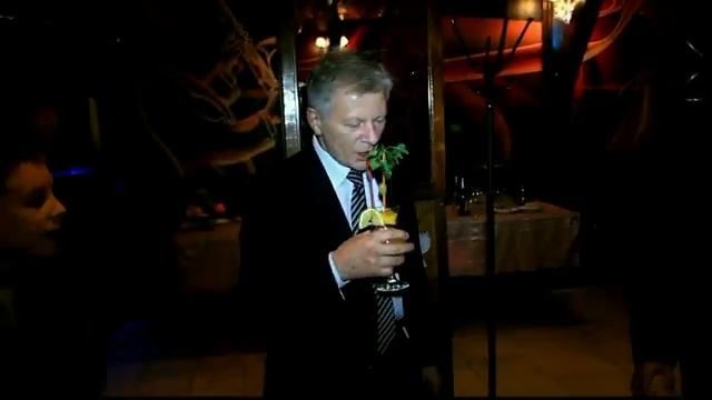 Фотограф и видеооператор Александр. Клип "Бар". смотреть онлайн