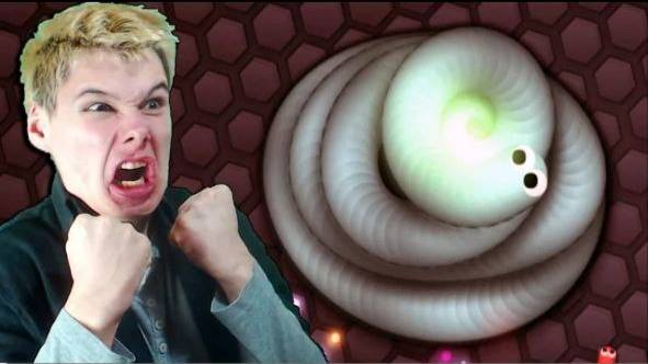 Я ПОБЕДИТЕЛЬ, МНОГО НЕНАВИСТИ!111 - Slither.io смотреть онлайн