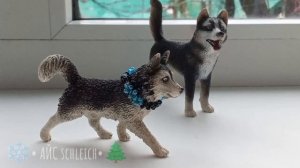 сравнение фигурок шляйх старого и нового года выпуска