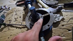 ремонт насоса для перекачки жидкостей   топлива , масла