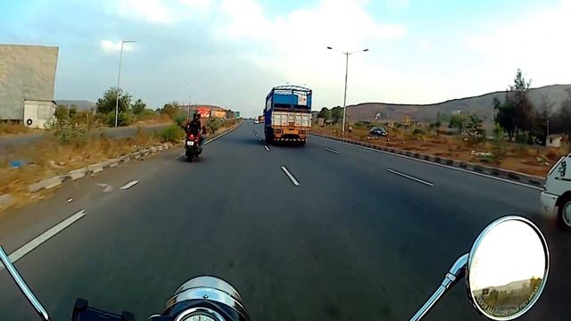 PUNE - KOLHAPUR - PUNE | 500 KMs Just to eat Kolhapur's Special Black Mutton (Kala Mutton) смотреть онлайн