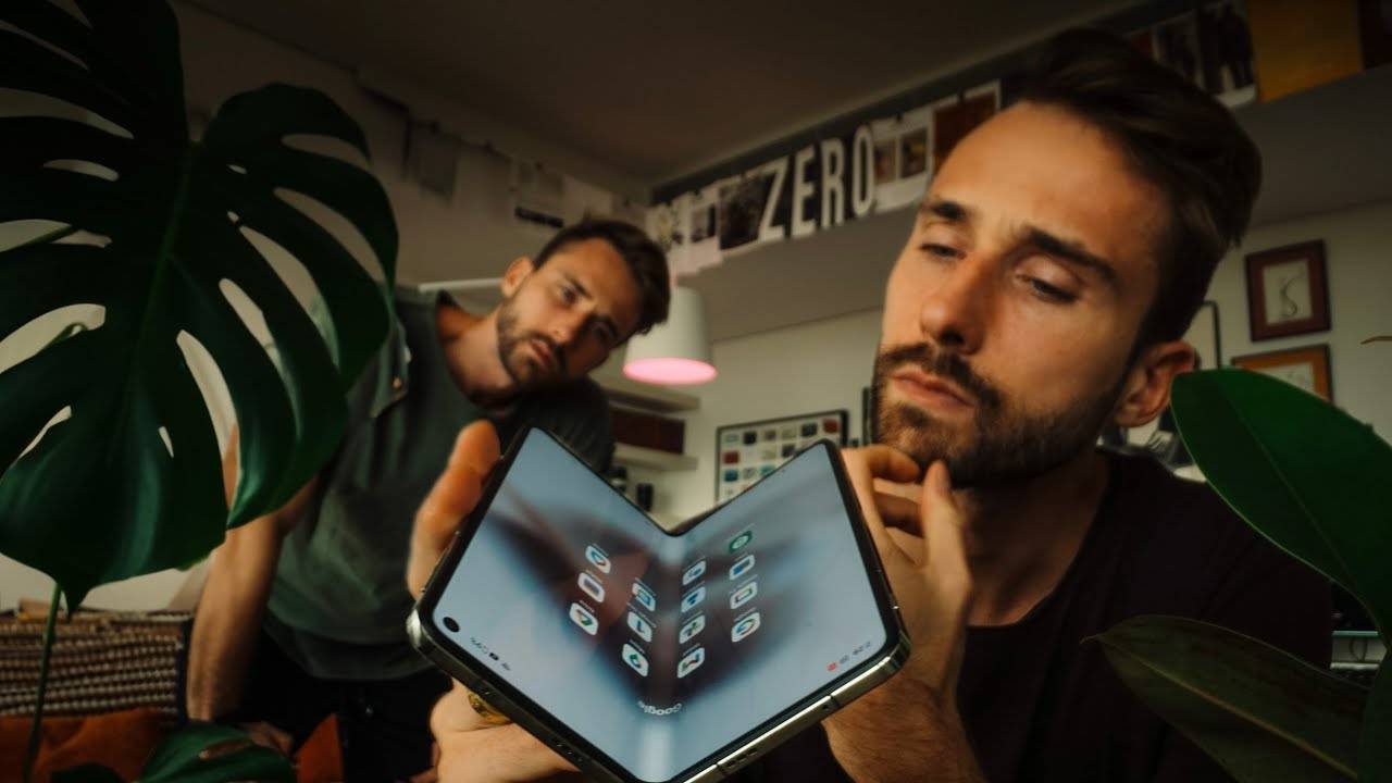 Я сделал Креативный Фильм о Складывающемся телефоне (OnePlus Open)