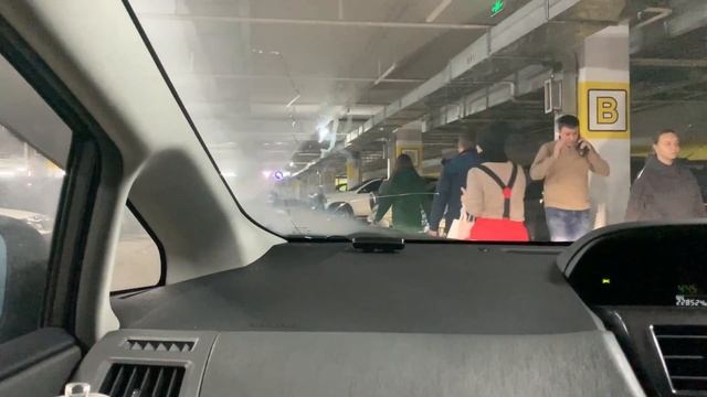 Теплый паркинг в ТРЦ ПЛАНЕТА смотреть онлайн