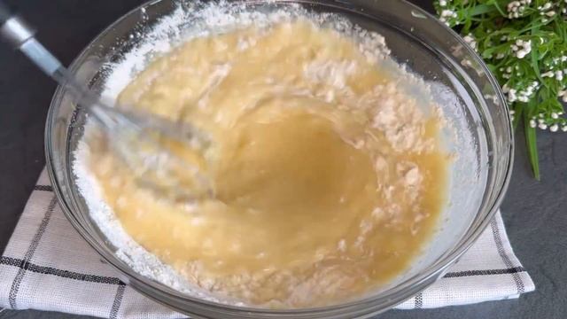 TORTA AL LIMONE più buona del mondo si scioglie in bocca,soffice e buonissima. смотреть онлайн