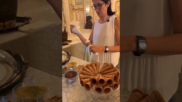 📍Cannoli Del Re Ortigia #cannoli #delicious #sweet смотреть онлайн