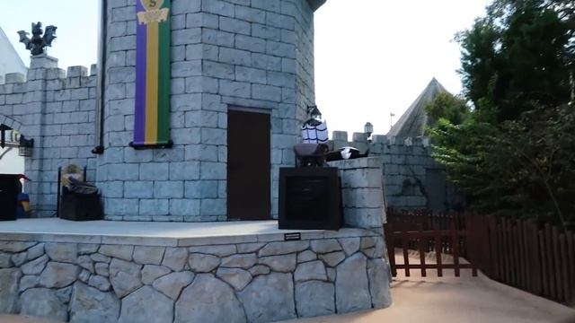 2021 LEGO Spider Lady & LEGO Lord Vampire Meet & Greet Brick or Treat LEGOLAND Florida смотреть онлайн