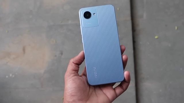 The Single Camera Phone From Realme.... смотреть онлайн