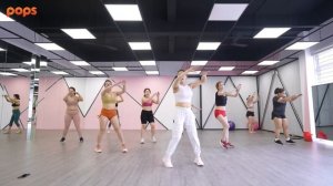 Eva Zumba 220805