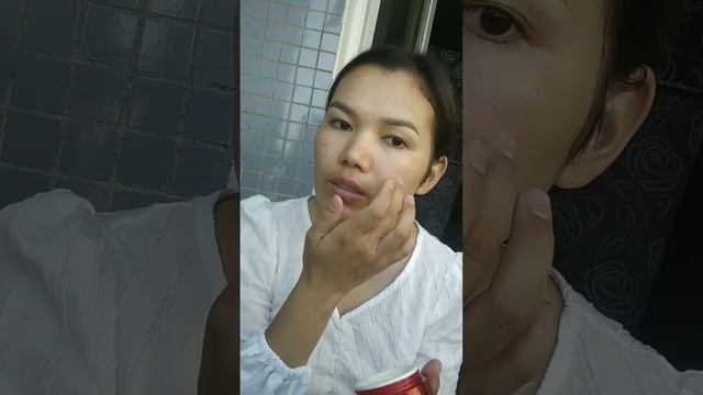 EXPERT Крем с моментальным осветляющим эффектом SPF15 смотреть онлайн