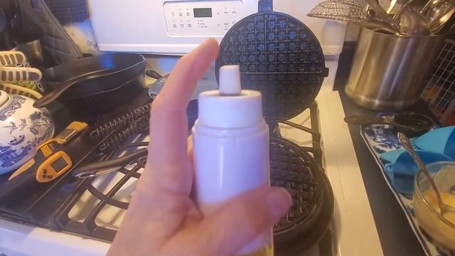 Stover Antique Cast Iron Waffle Maker смотреть онлайн