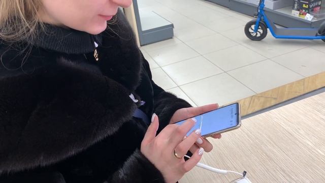 Быстрый обзор на Huawei P50 Pocket Premium Gold - китайская раскладушка смотреть онлайн