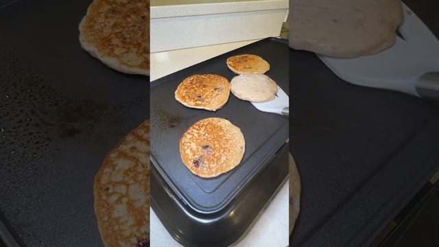 Protein Blueberry Pancakes 🥞 : #shorts #short #brittaannyylove смотреть онлайн