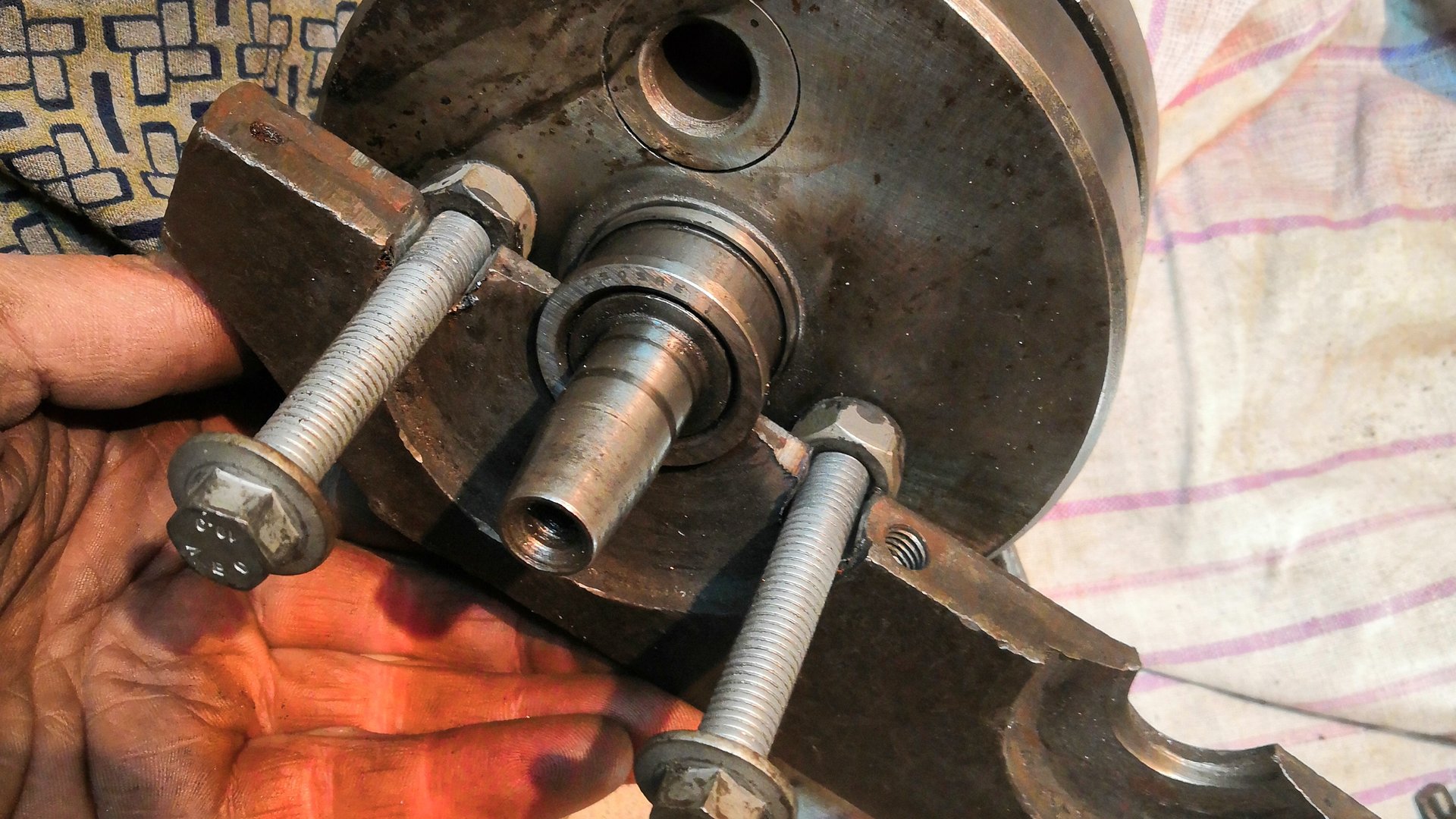 ИЖ ПС СНИМАЮ ПОДШИПНИКИ КОЛЕНВАЛА