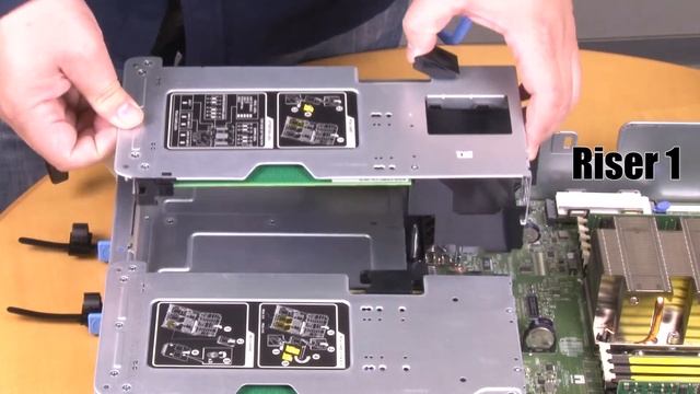 Lenovo ThinkSystem DM7100 removing a PCIe card смотреть онлайн