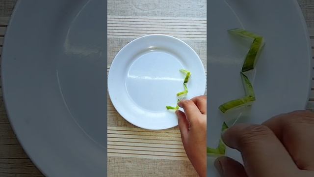 Carrot Cucumber Carving ideas l vegetable salad ideas #cucumbercarving #art #shorts #carrotcutting смотреть онлайн